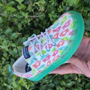 Sperry KIds Crest Vibe Sneaker Gummy Fish Rainbow Top Sider #STK165758